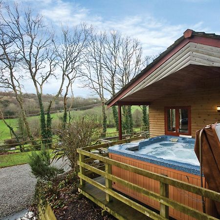 Ivyleaf Combe Lodges Stratton  Esterno foto