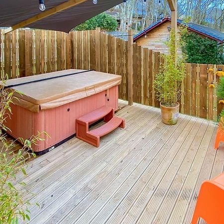Ivyleaf Combe Lodges Stratton  Esterno foto